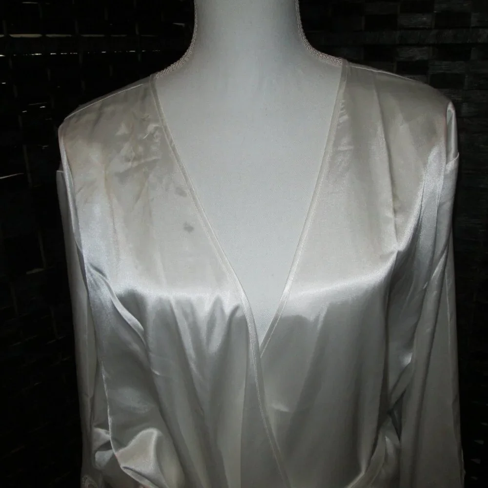 Bridal by Flora Nikrooz Satin Stella Robe 3X NWT - Picture 8 of 11